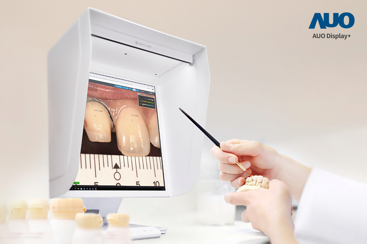 達擎智慧牙科比色解決方案獲得2025智慧顯示應用大賞之智慧醫療獎，透過獨家色彩還原運算及AI技術，以搭載友達A.R.T.先進抗反光顯示器，擬真還原影像，提升假牙製作效率並大幅降低重製率